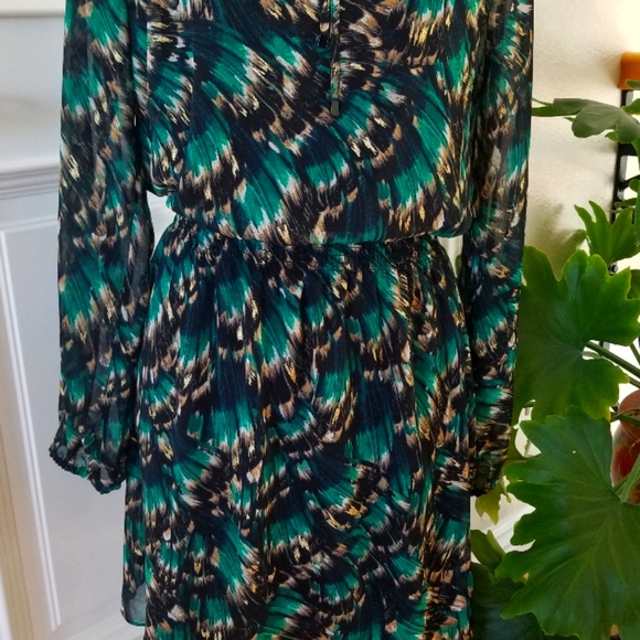 WHBM Abstract Print Blouson Dress - Picture 4 of 14